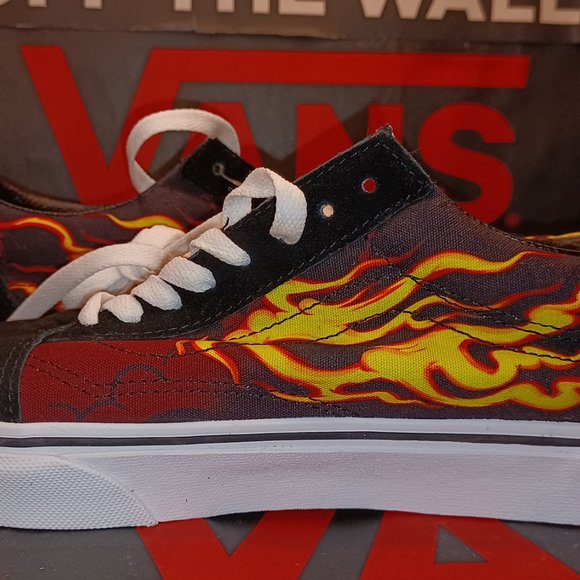 Vans Men\'s 5.5/Women\'s 7 Vans Old Skool SAMURAI RISING Black/White VN0A3WKT44I main image 11